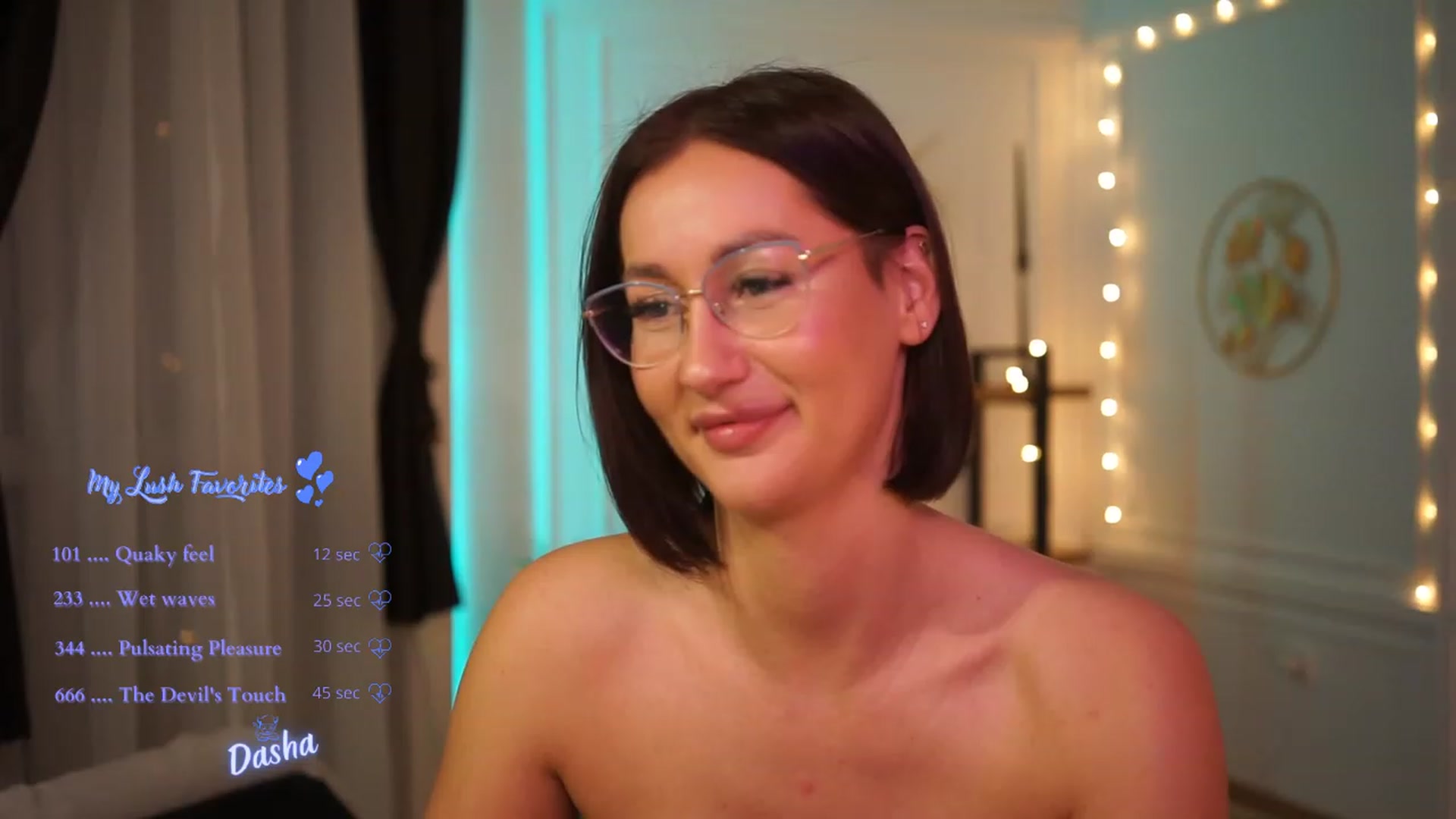 Gallery image thumbnail from Queen_Dasha's myfreecams stream on, 02/14/2023, 23:20 image 19 of 20
