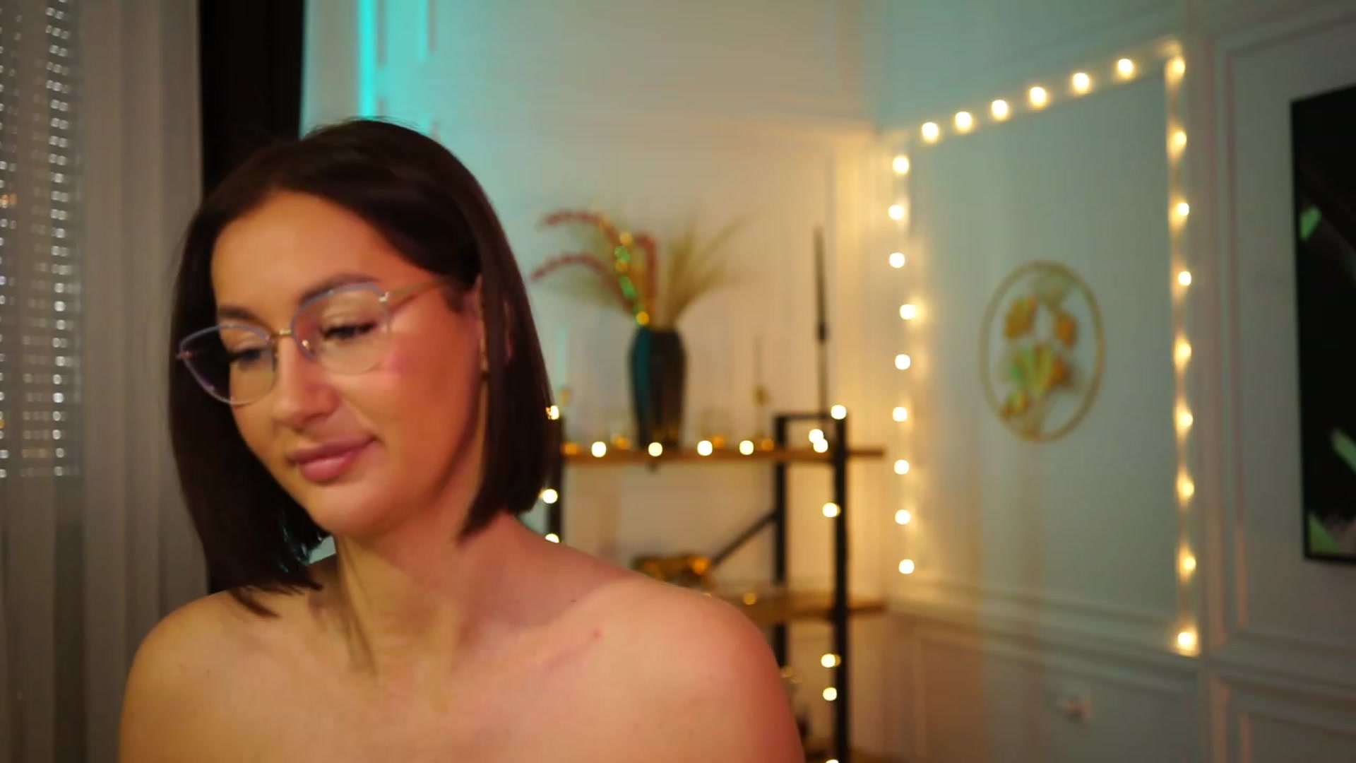Gallery image thumbnail from Queen_Dasha's myfreecams stream on, 02/19/2023, 15:44 image 7 of 20