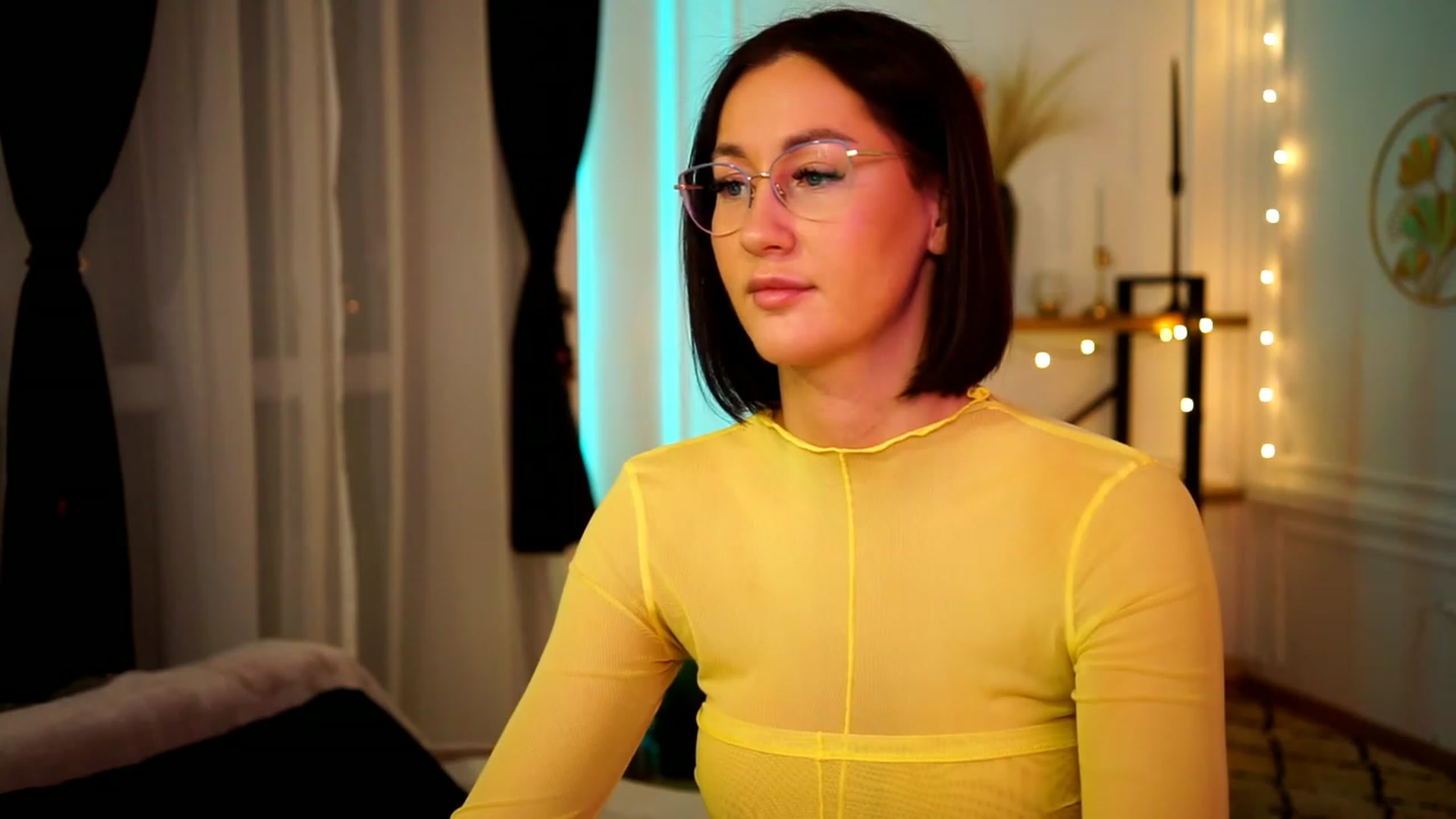Gallery image thumbnail from Queen_Dasha's myfreecams stream on, 02/25/2023, 12:19 image 10 of 20