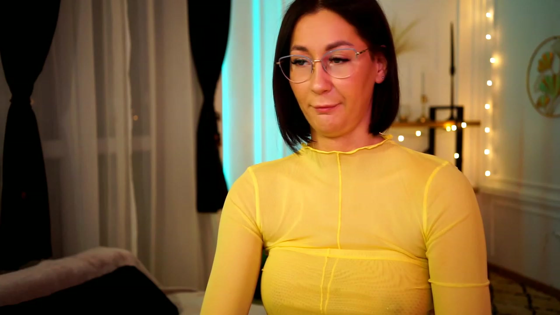 Gallery image thumbnail from Queen_Dasha's myfreecams stream on, 02/25/2023, 12:19 image 8 of 20