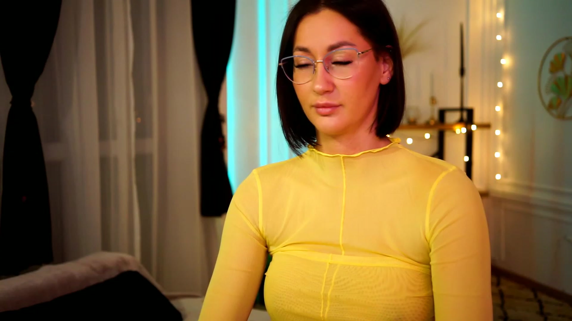 Gallery image thumbnail from Queen_Dasha's myfreecams stream on, 02/25/2023, 12:19 image 7 of 20