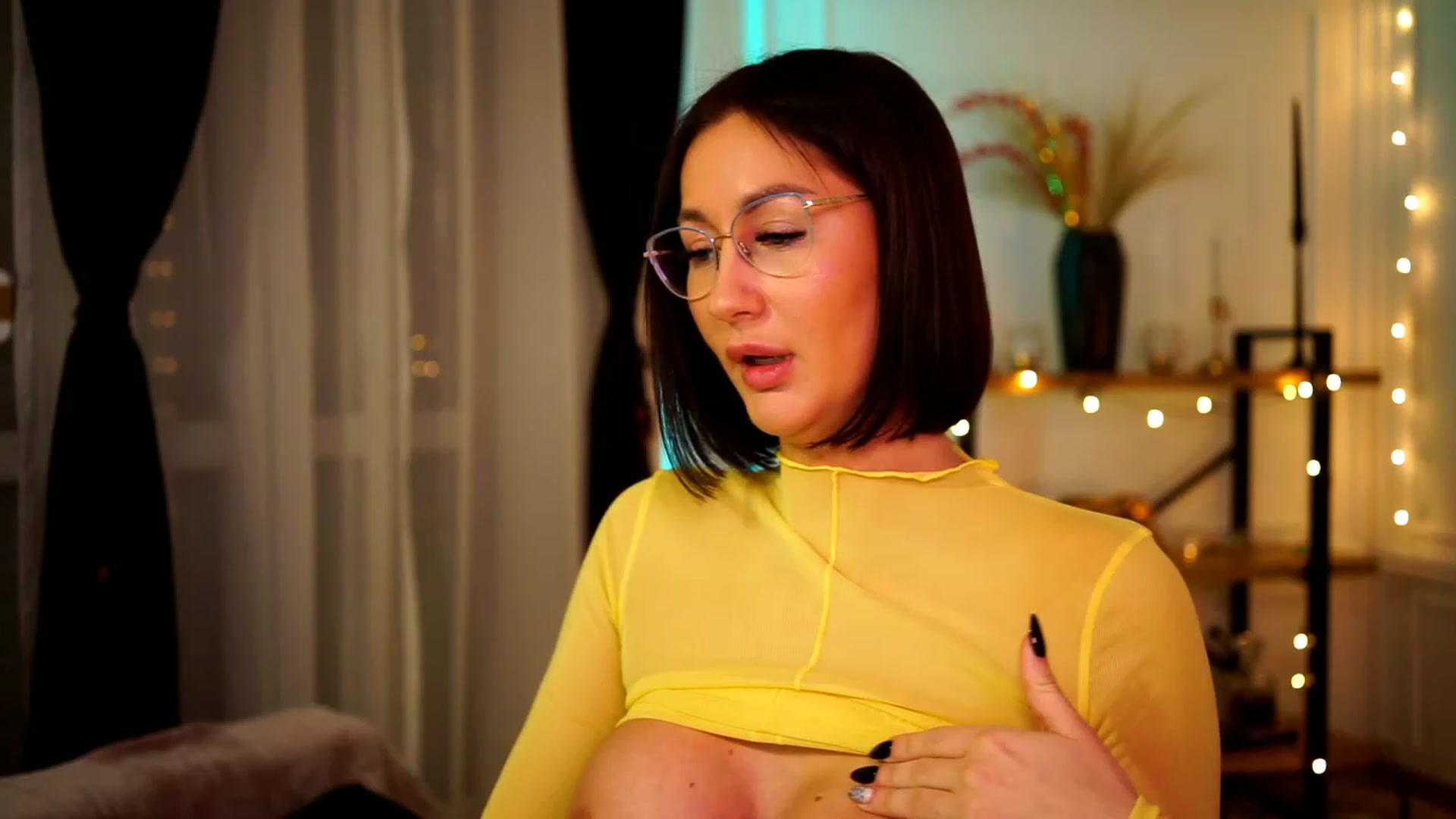 Gallery image thumbnail from Queen_Dasha's myfreecams stream on, 02/25/2023, 14:55 image 2 of 20