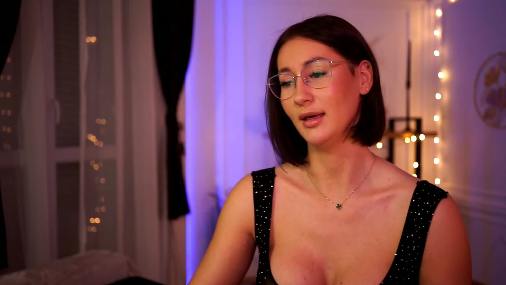 Gallery image thumbnail from Queen_Dasha's myfreecams stream on, 03/02/2023, 18:42 image 13 of 20