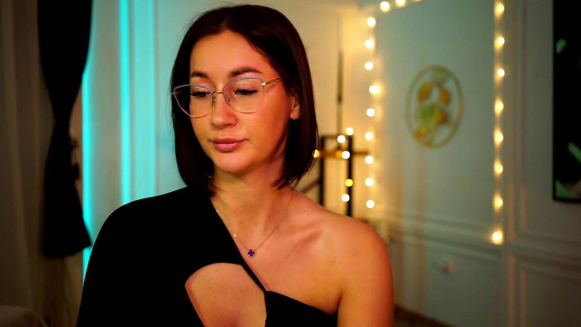 Gallery image thumbnail from Queen_Dasha's myfreecams stream on, 03/08/2023, 18:49 image 20 of 20