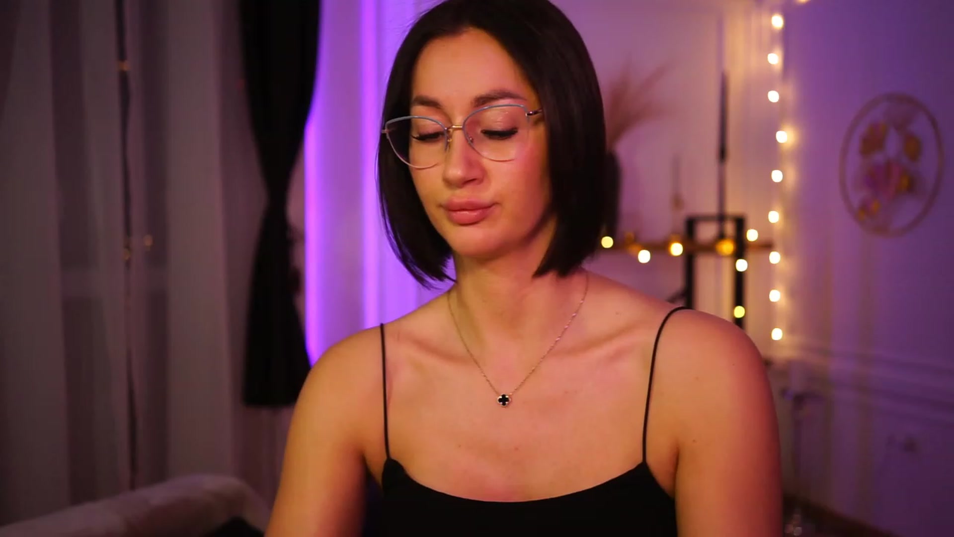 Gallery image thumbnail from Queen_Dasha's myfreecams stream on, 03/16/2023, 21:54 image 7 of 20