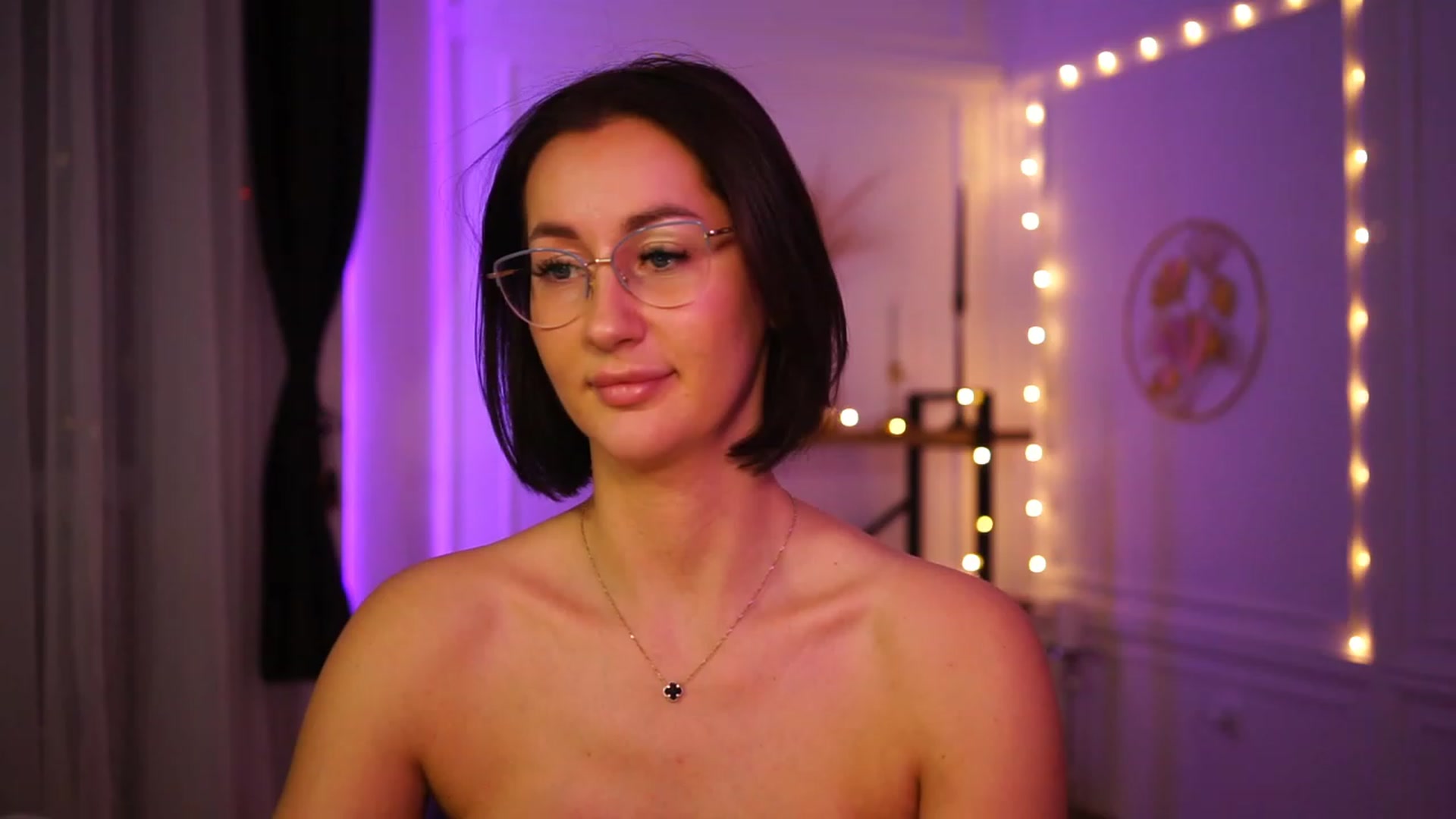 Gallery image thumbnail from Queen_Dasha's myfreecams stream on, 03/18/2023, 23:27 image 9 of 20