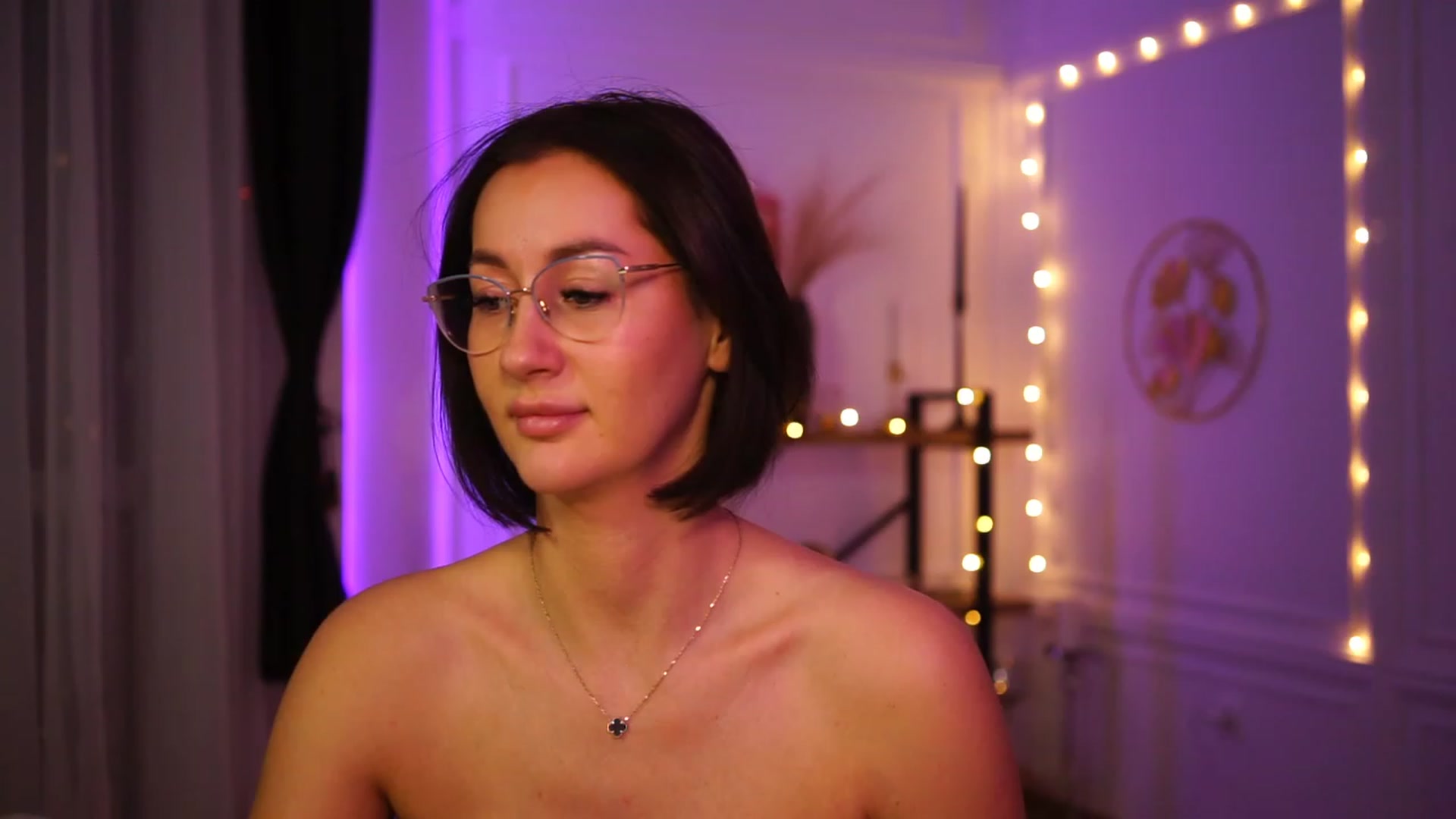 Gallery image thumbnail from Queen_Dasha's myfreecams stream on, 03/18/2023, 23:27 image 8 of 20