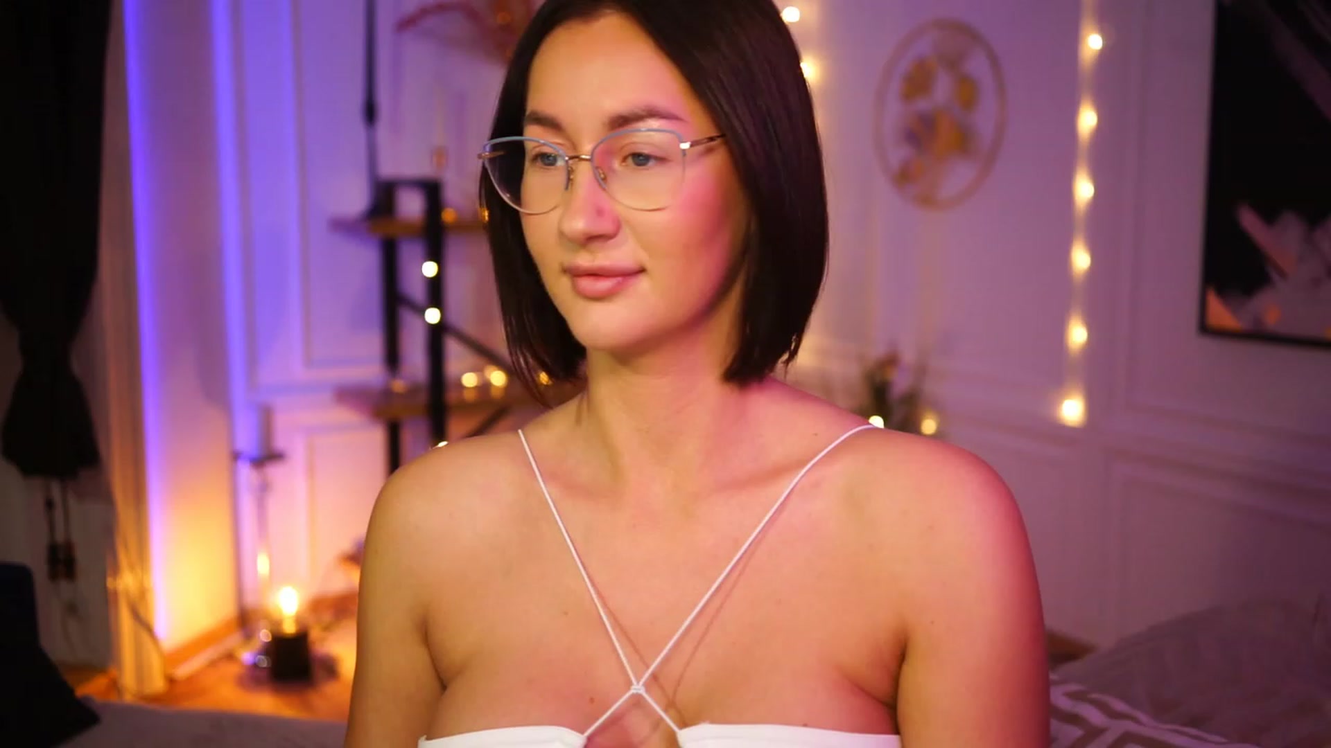 Gallery image thumbnail from Queen_Dasha's myfreecams stream on, 03/27/2023, 20:04 image 6 of 20