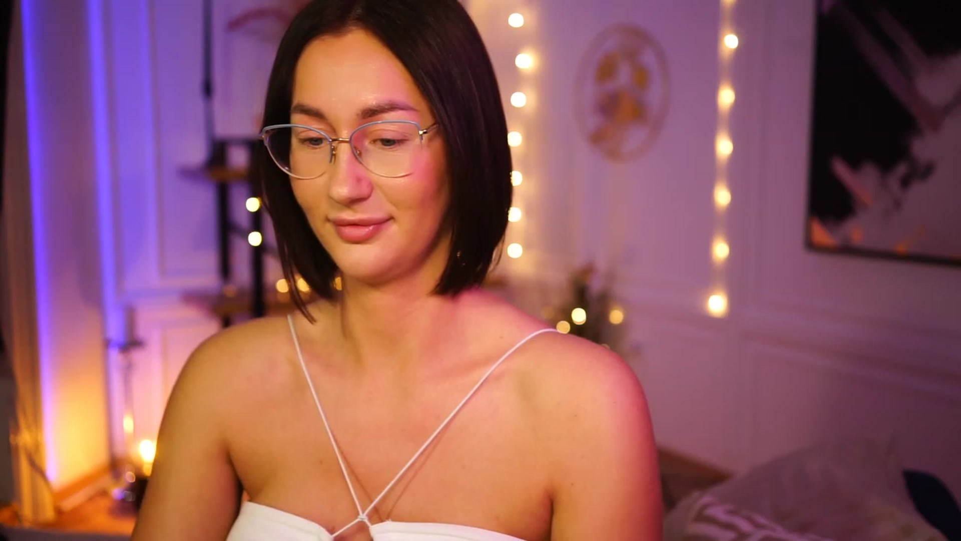 Gallery image thumbnail from Queen_Dasha's myfreecams stream on, 03/27/2023, 20:04 image 15 of 20
