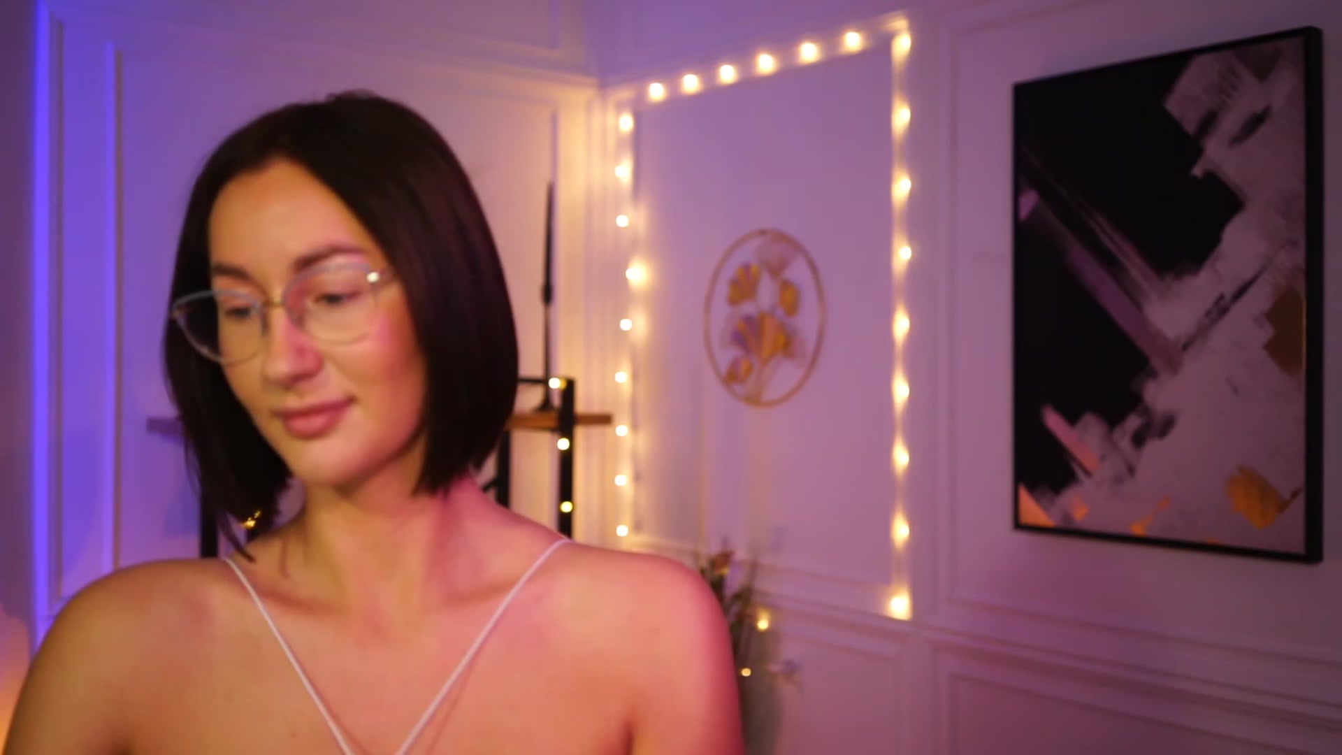 Gallery image thumbnail from Queen_Dasha's myfreecams stream on, 03/27/2023, 20:04 image 10 of 20
