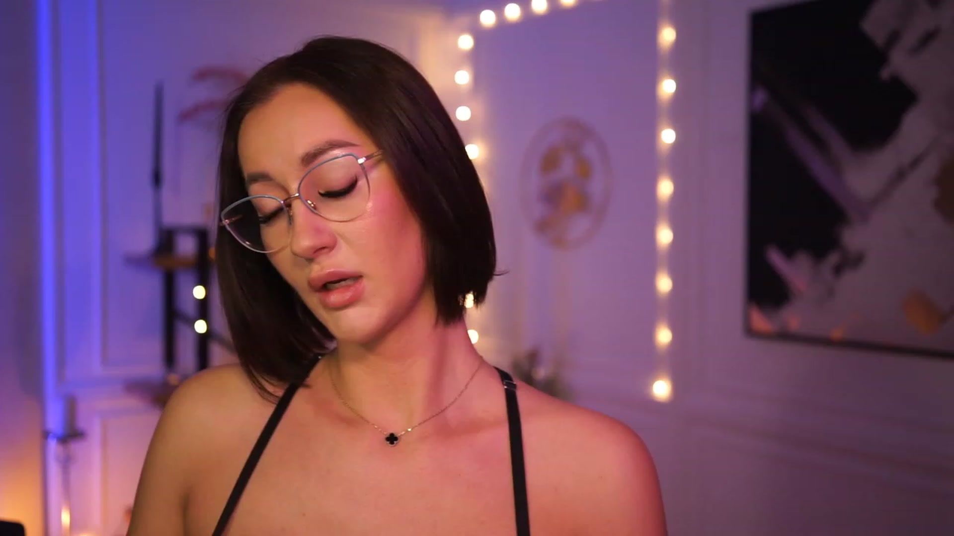 Gallery image thumbnail from Queen_Dasha's myfreecams stream on, 03/31/2023, 12:16 image 2 of 20