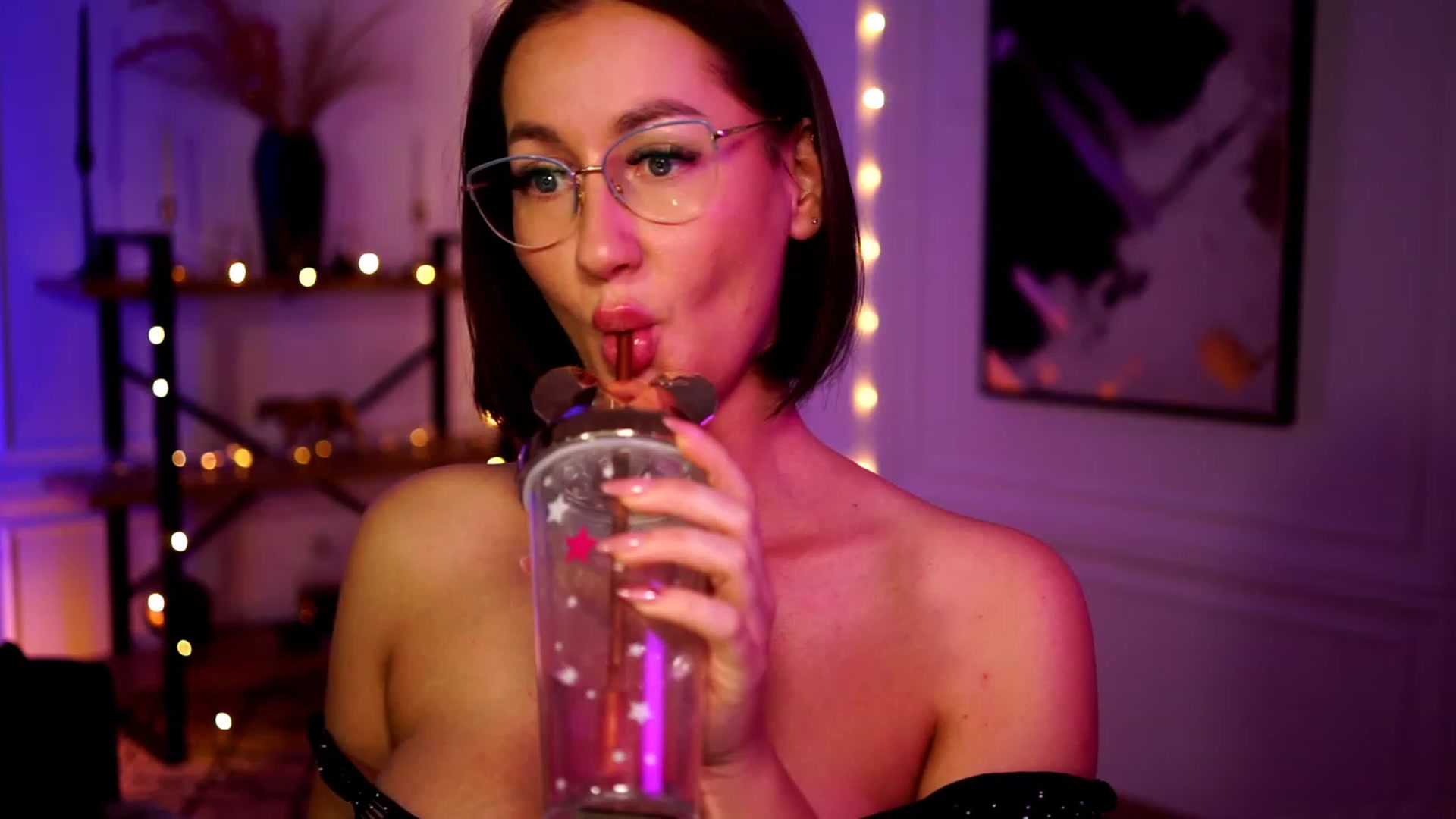 Gallery image thumbnail from Queen_Dasha's myfreecams stream on, 04/06/2023, 21:13 image 11 of 20