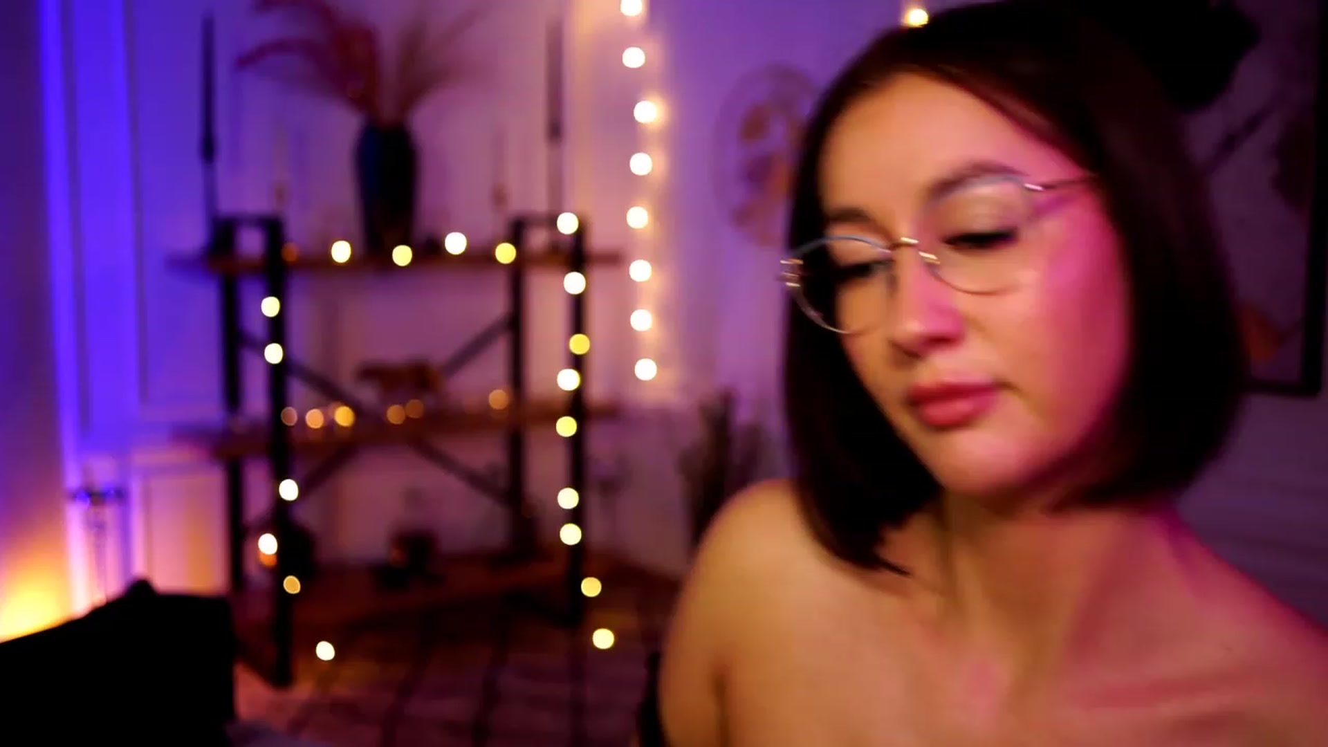 Gallery image thumbnail from Queen_Dasha's myfreecams stream on, 04/06/2023, 21:13 image 1 of 20