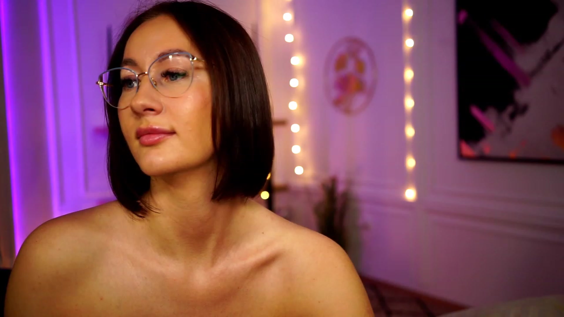 Gallery image thumbnail from Queen_Dasha's myfreecams stream on, 04/08/2023, 20:29 image 19 of 20