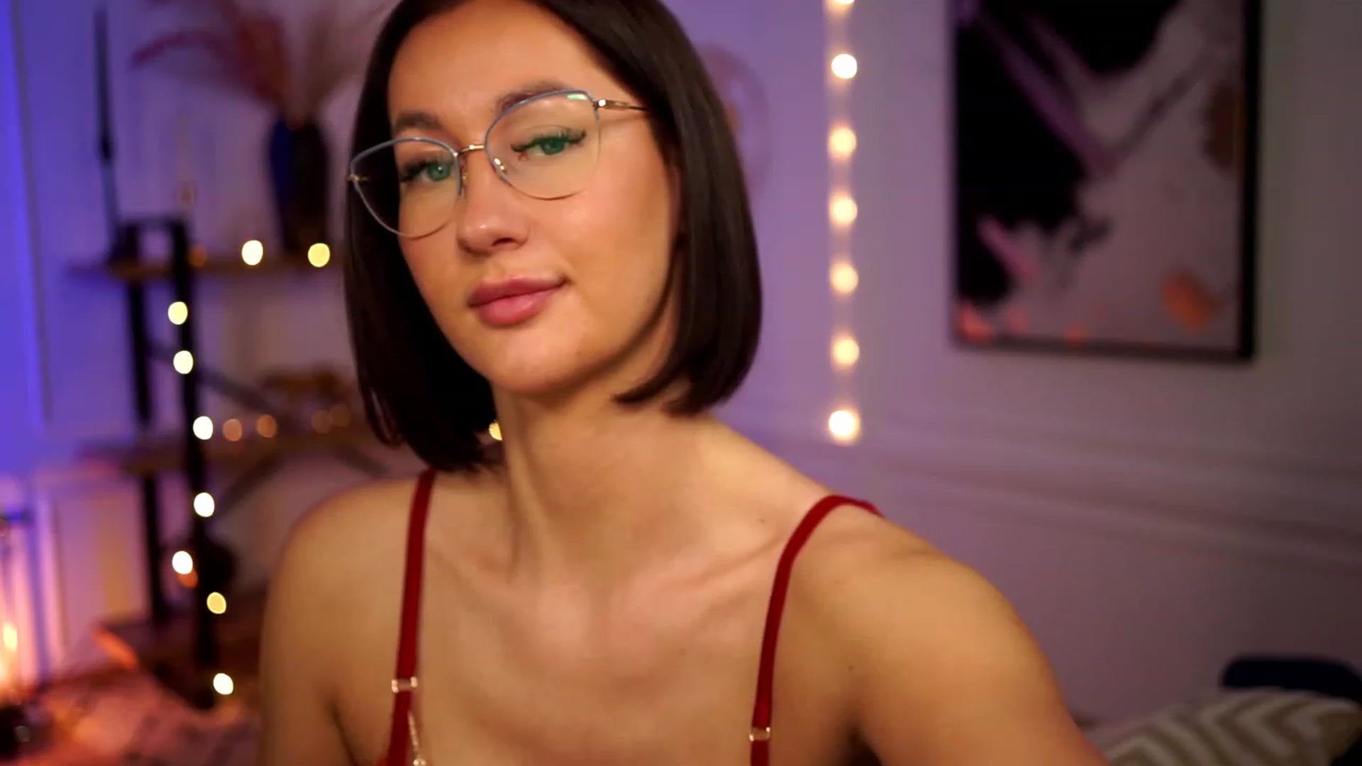 Gallery image thumbnail from Queen_Dasha's myfreecams stream on, 04/13/2023, 24:47 image 14 of 20