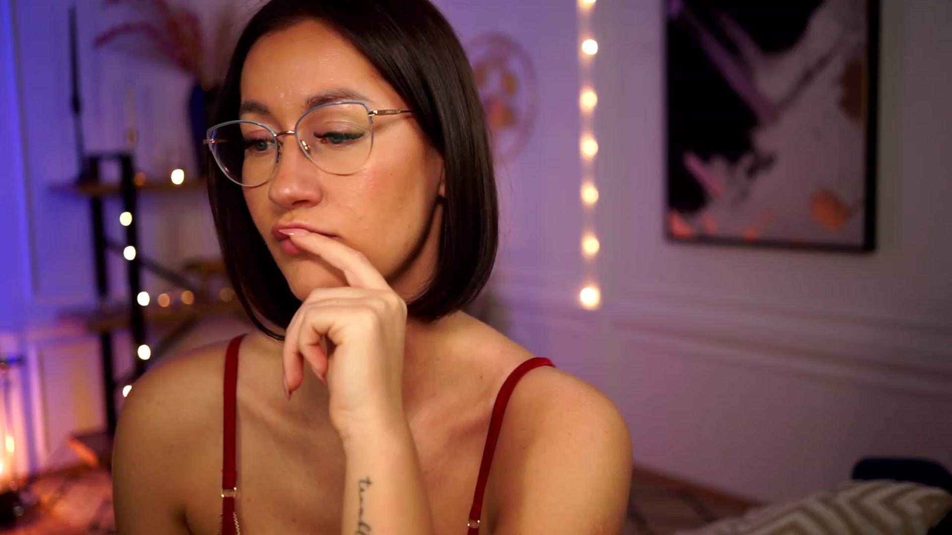 Gallery image thumbnail from Queen_Dasha's myfreecams stream on, 04/13/2023, 24:47 image 15 of 20