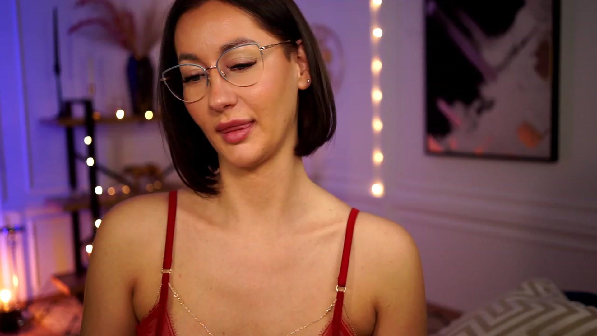 Gallery image thumbnail from Queen_Dasha's myfreecams stream on, 04/13/2023, 24:47 image 8 of 20
