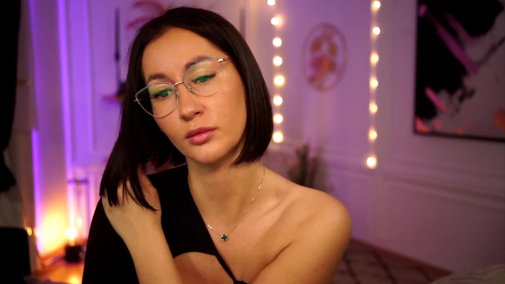 Gallery image thumbnail from Queen_Dasha's myfreecams stream on, 04/13/2023, 18:09 image 14 of 20