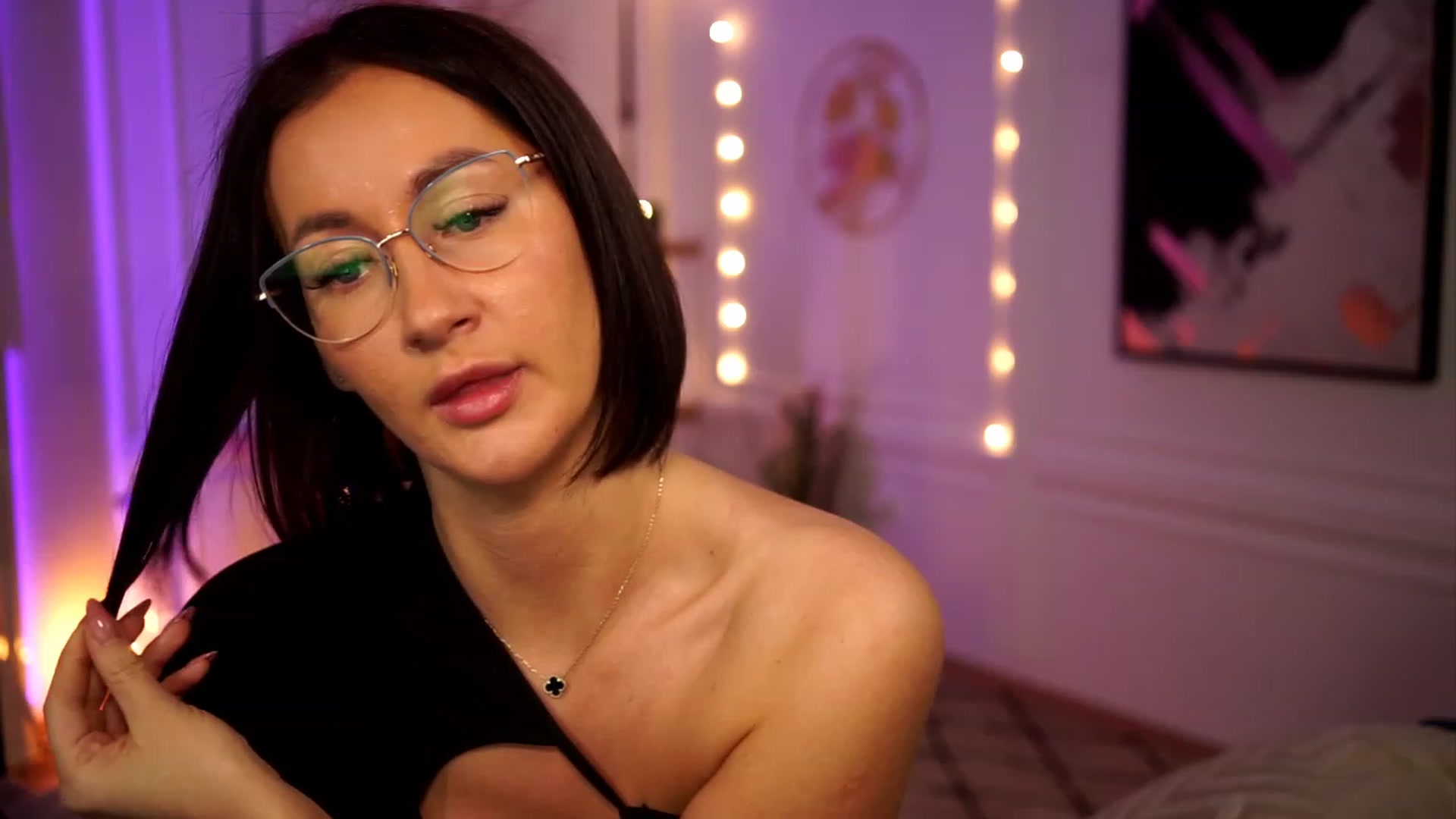 Gallery image thumbnail from Queen_Dasha's myfreecams stream on, 04/13/2023, 18:09 image 18 of 20