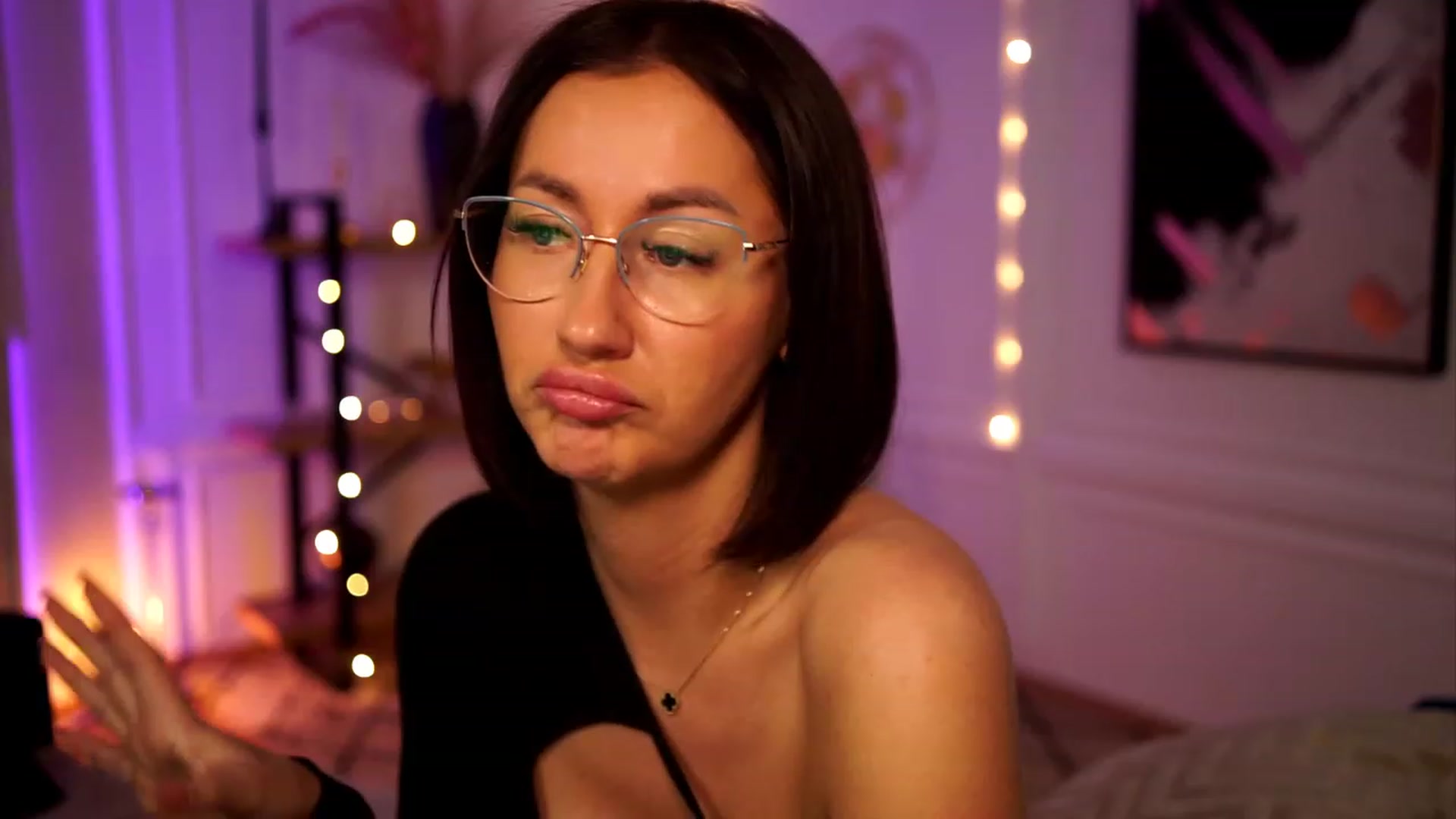Gallery image thumbnail from Queen_Dasha's myfreecams stream on, 04/13/2023, 21:29 image 12 of 20