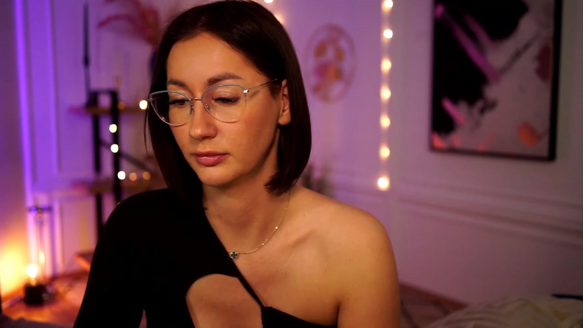 Gallery image thumbnail from Queen_Dasha's myfreecams stream on, 04/13/2023, 21:29 image 1 of 20