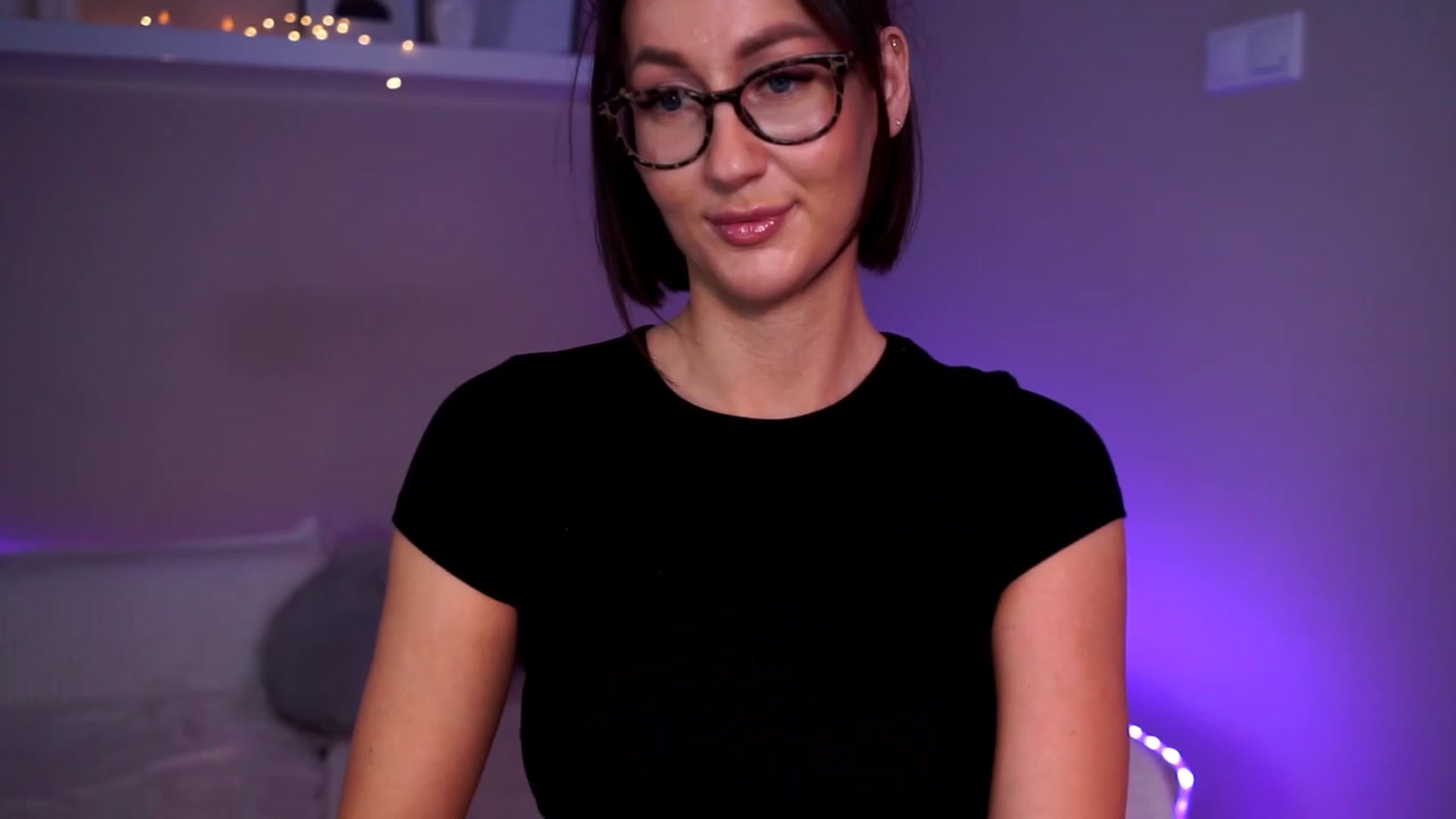Gallery image thumbnail from Queen_Dasha's myfreecams stream on, 05/26/2023, 19:57 image 6 of 20