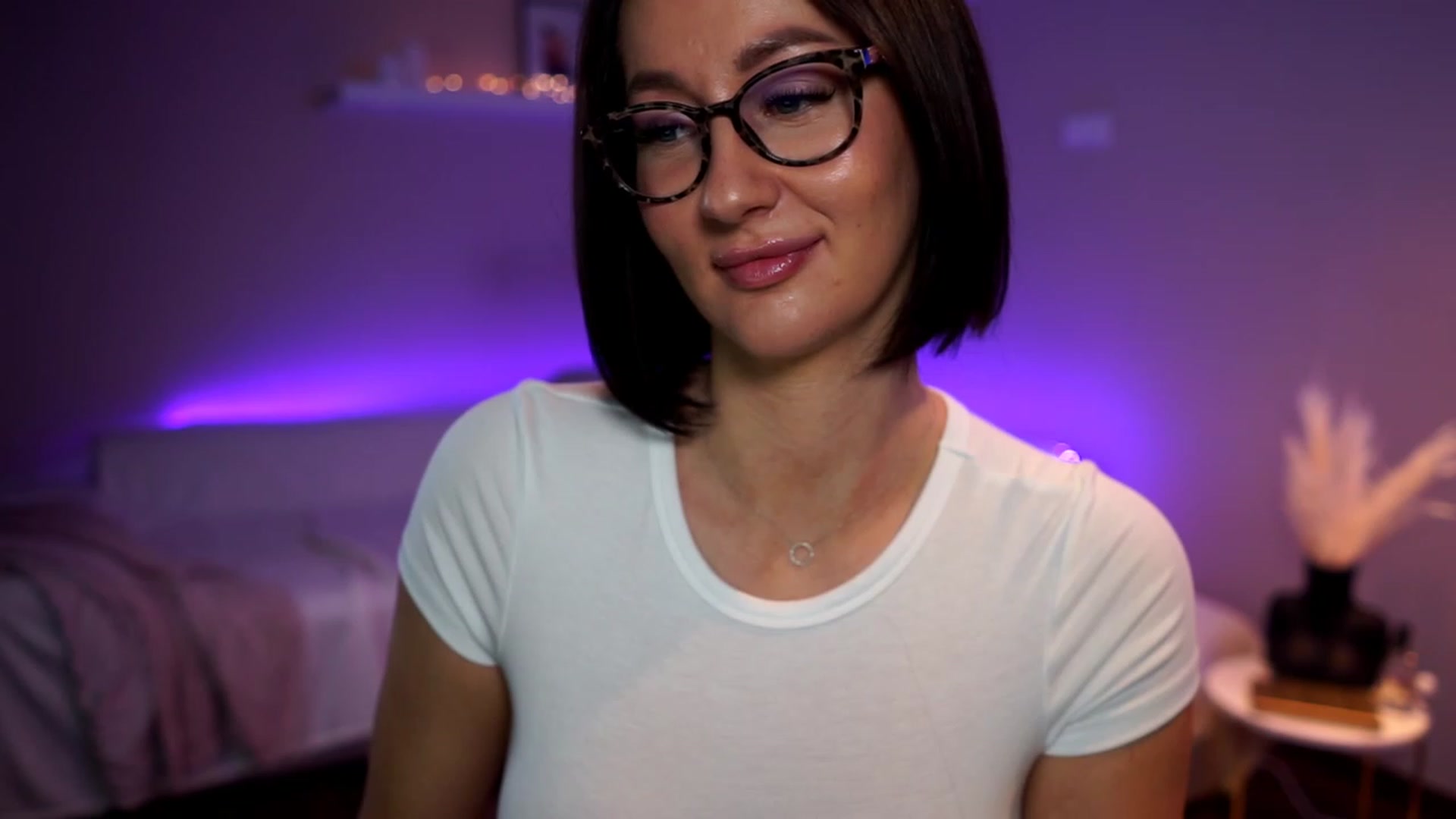 Gallery image thumbnail from Queen_Dasha's myfreecams stream on, 06/02/2023, 12:18 image 7 of 20