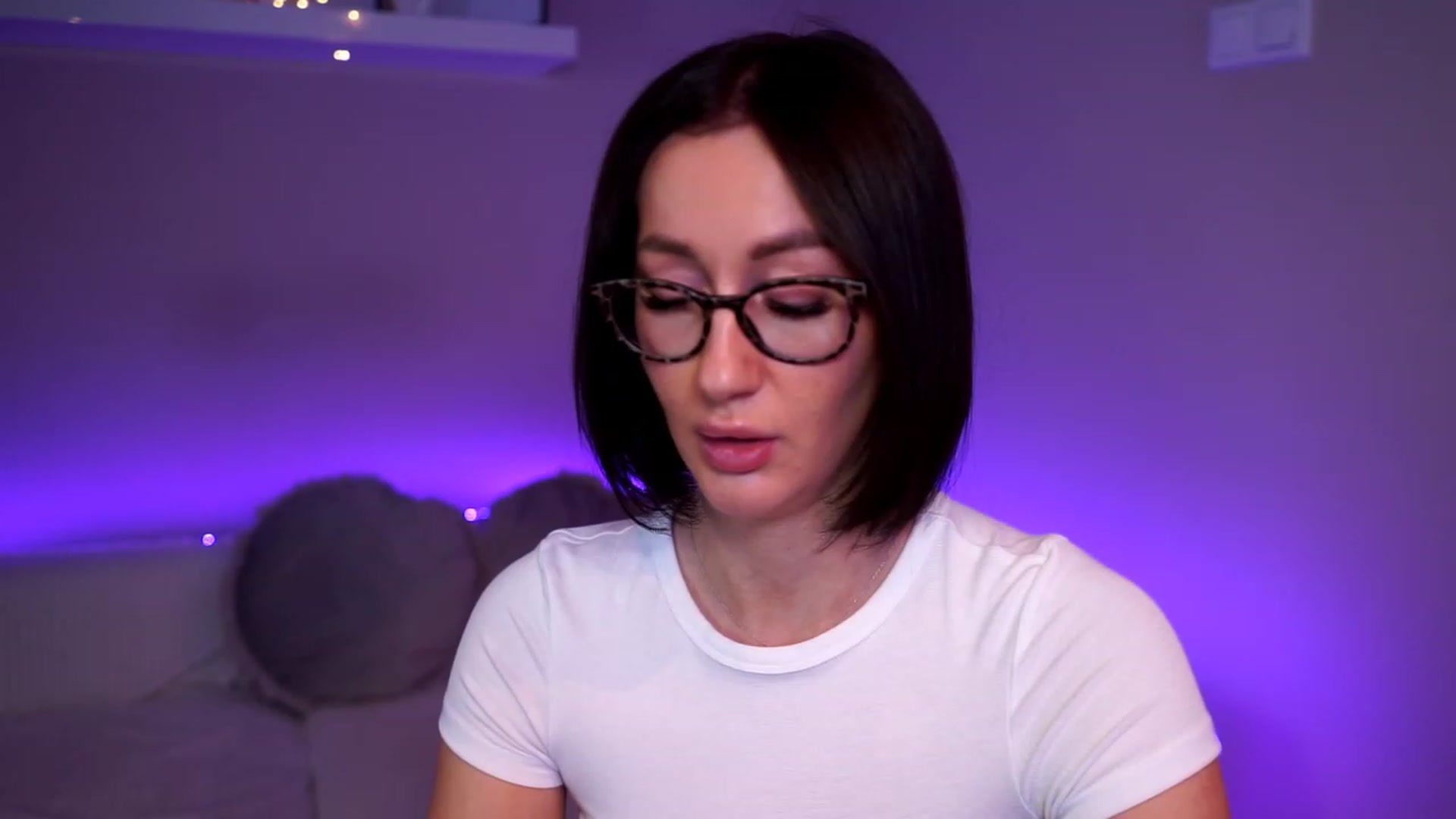 Gallery image thumbnail from Queen_Dasha's myfreecams stream on, 06/02/2023, 12:18 image 15 of 20