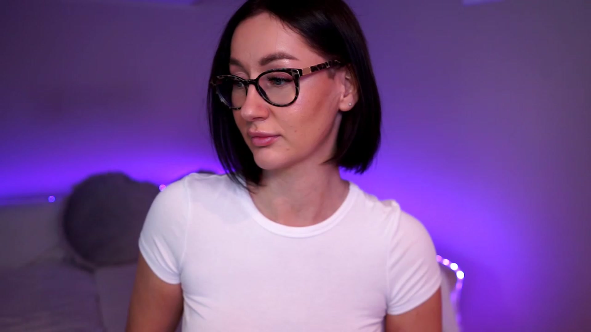 Gallery image thumbnail from Queen_Dasha's myfreecams stream on, 06/02/2023, 12:43 image 1 of 20