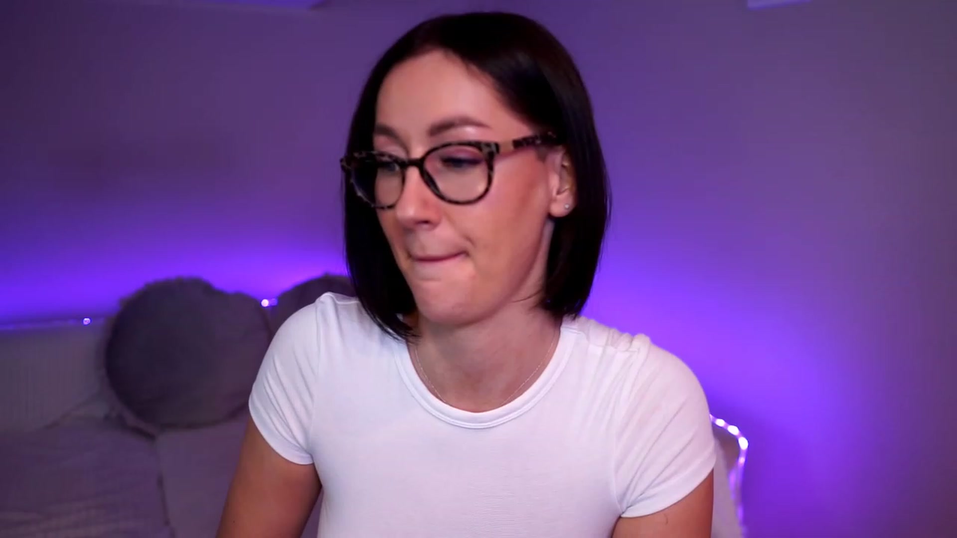 Gallery image thumbnail from Queen_Dasha's myfreecams stream on, 06/02/2023, 12:43 image 13 of 20