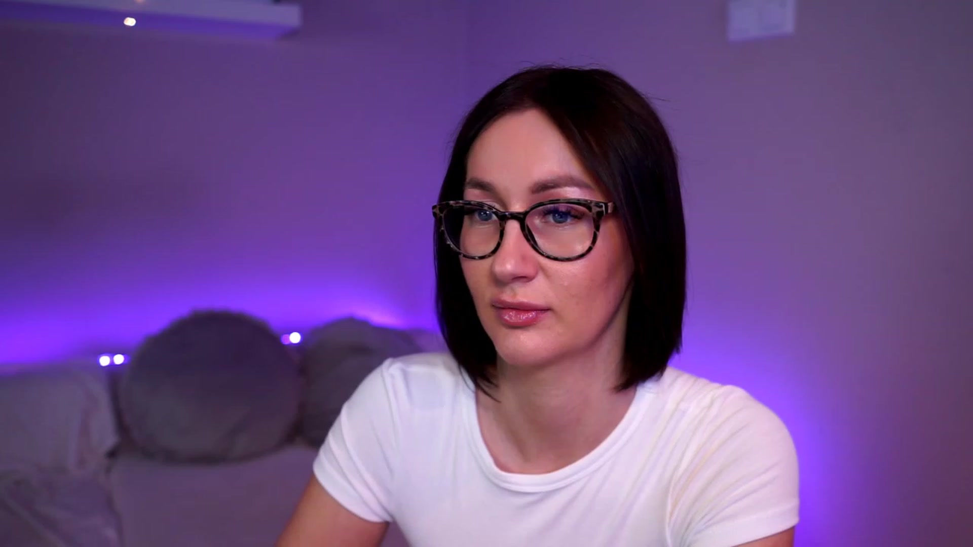 Gallery image thumbnail from Queen_Dasha's myfreecams stream on, 06/05/2023, 18:00 image 5 of 20