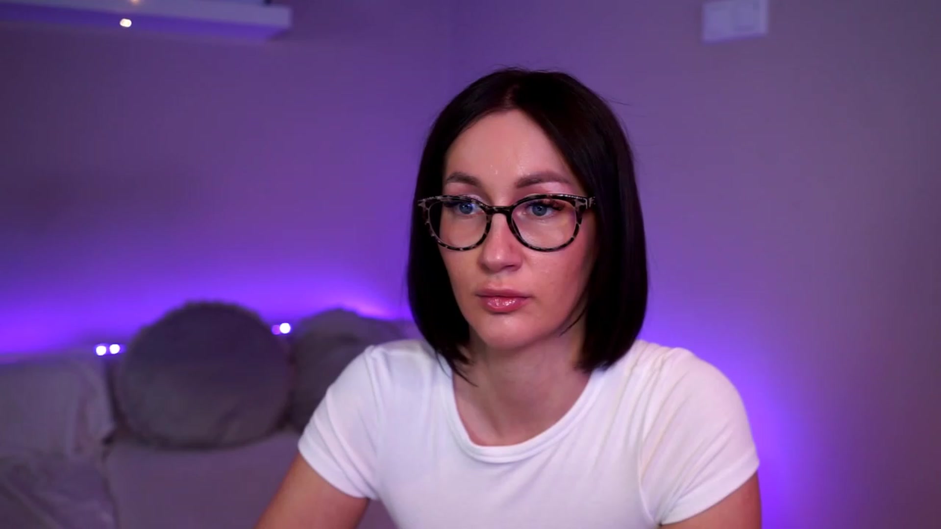 Gallery image thumbnail from Queen_Dasha's myfreecams stream on, 06/05/2023, 18:00 image 3 of 20
