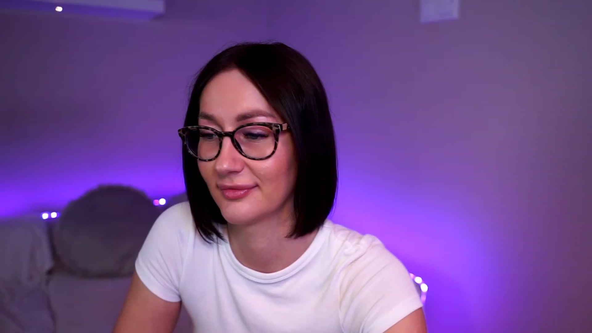 Gallery image thumbnail from Queen_Dasha's myfreecams stream on, 06/05/2023, 19:30 image 18 of 20