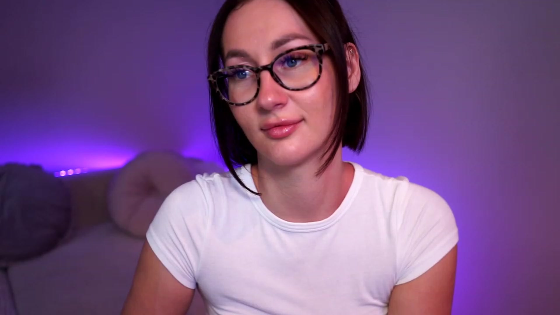 Gallery image thumbnail from Queen_Dasha's myfreecams stream on, 06/19/2023, 21:09 image 16 of 20