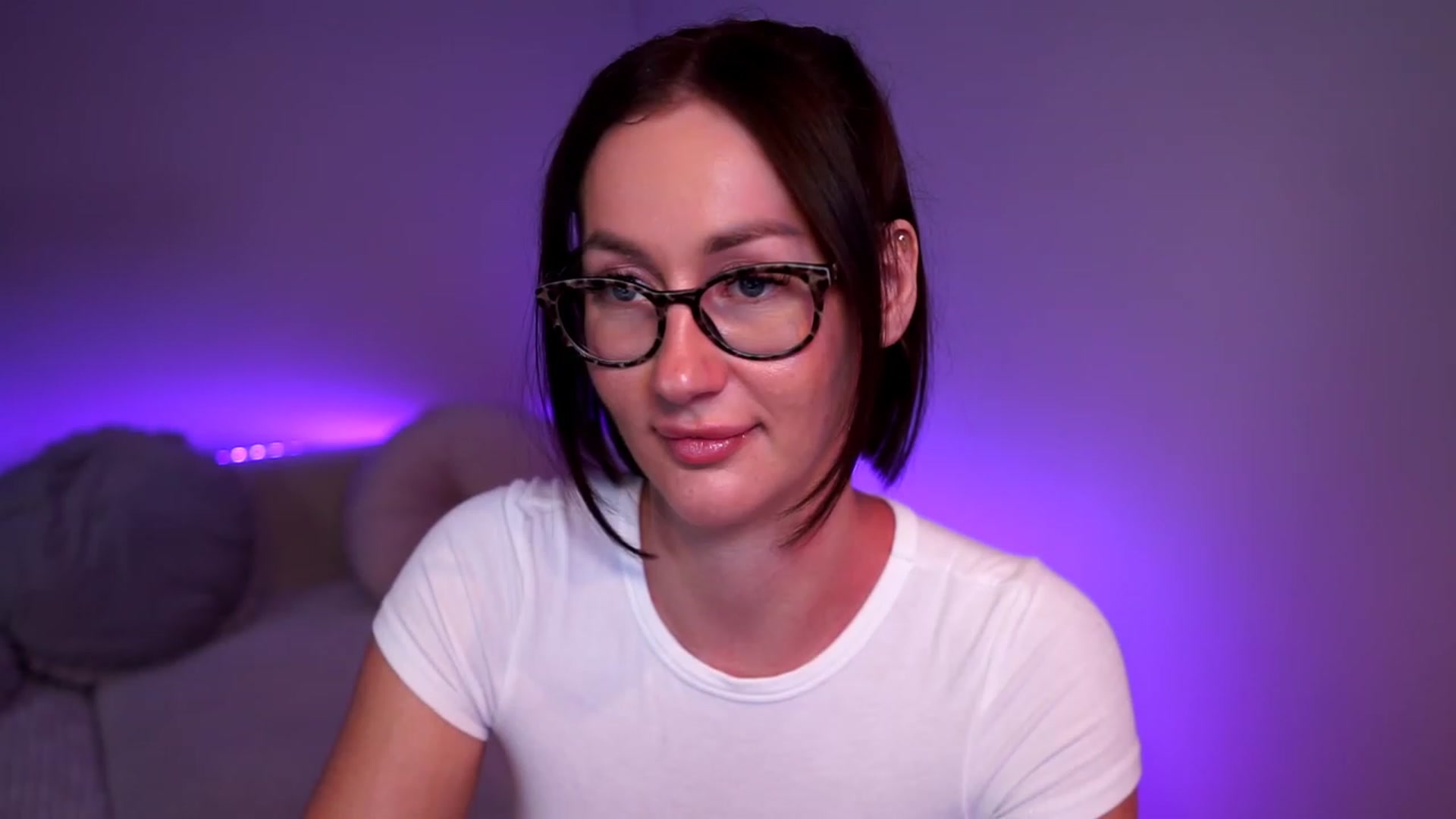 Gallery image thumbnail from Queen_Dasha's myfreecams stream on, 06/19/2023, 23:14 image 7 of 20