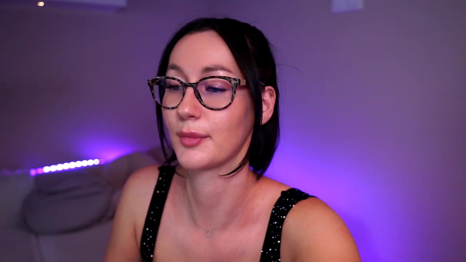 Gallery image thumbnail from Queen_Dasha's myfreecams stream on, 06/28/2023, 23:07 image 7 of 20