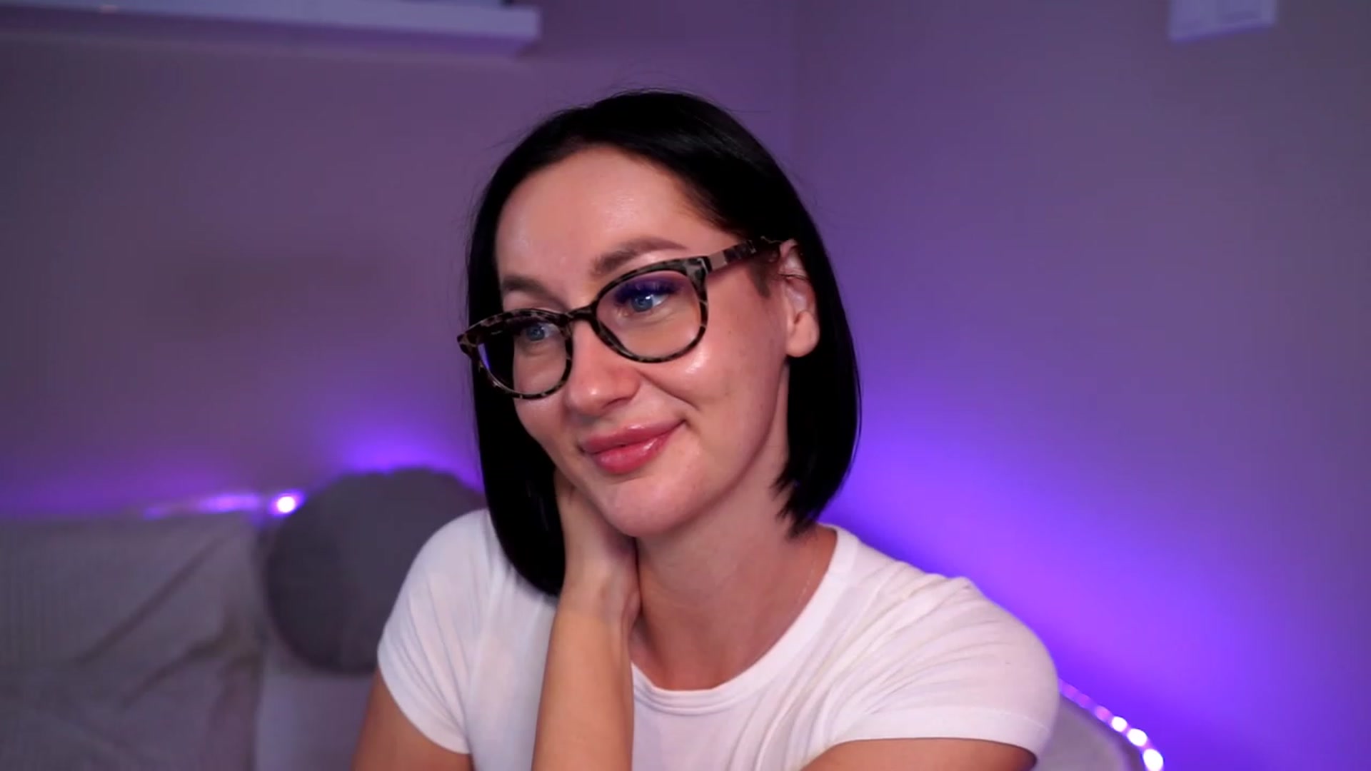 Gallery image thumbnail from Queen_Dasha's myfreecams stream on, 07/01/2023, 24:19 image 19 of 20