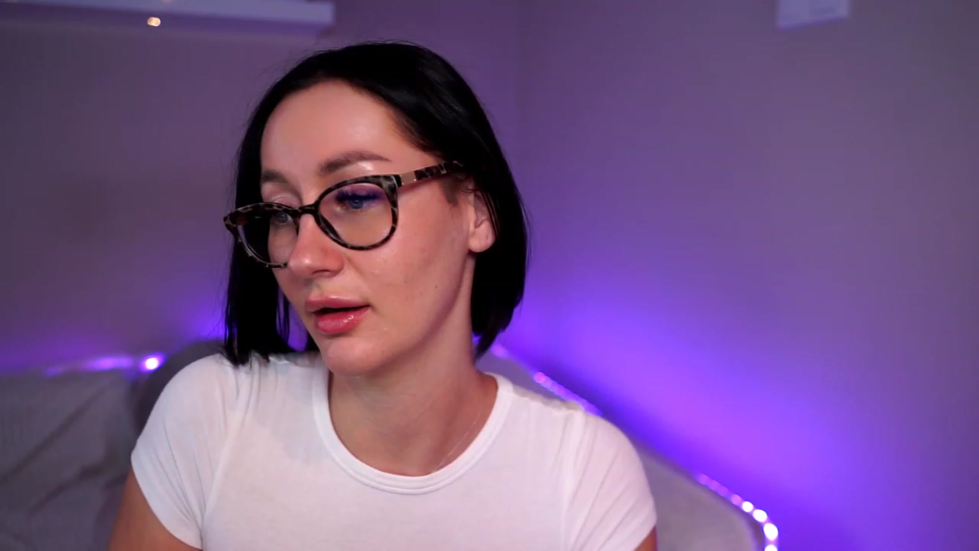 Gallery image thumbnail from Queen_Dasha's myfreecams stream on, 07/01/2023, 24:19 image 8 of 20