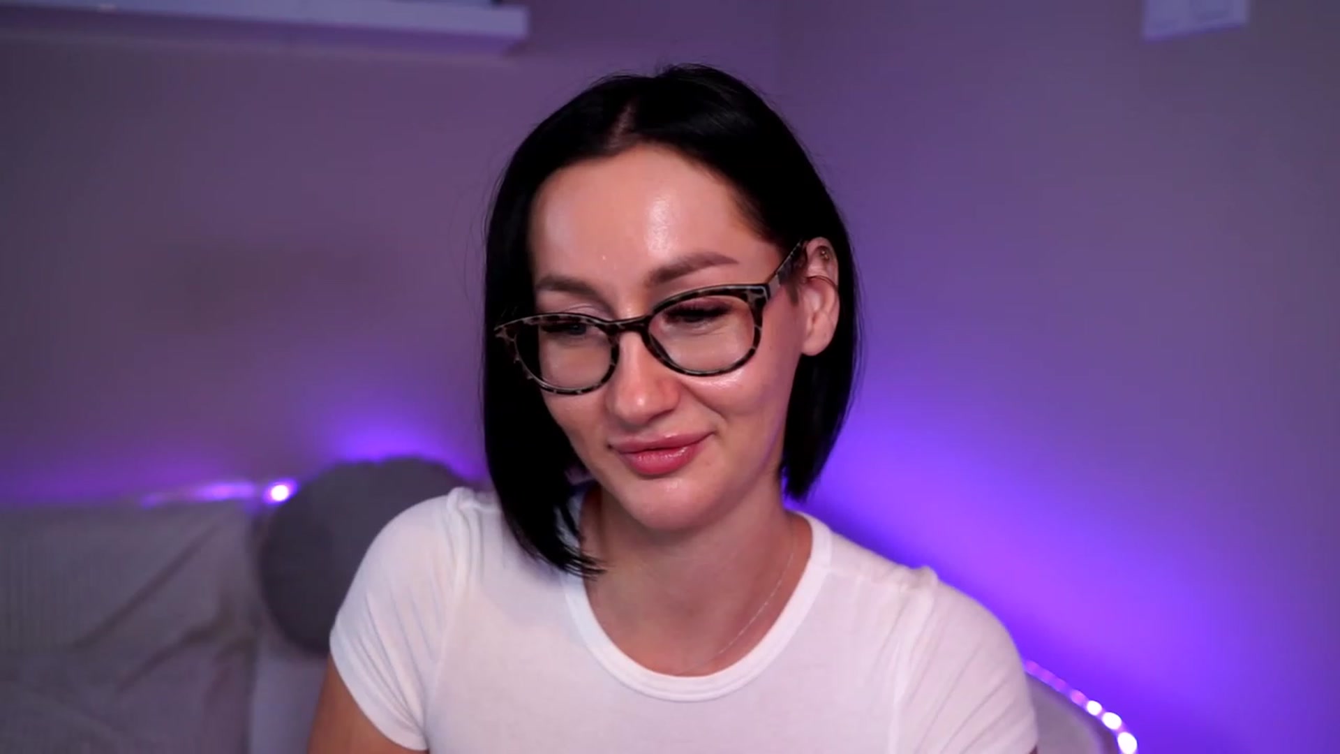 Gallery image thumbnail from Queen_Dasha's myfreecams stream on, 07/01/2023, 24:19 image 18 of 20