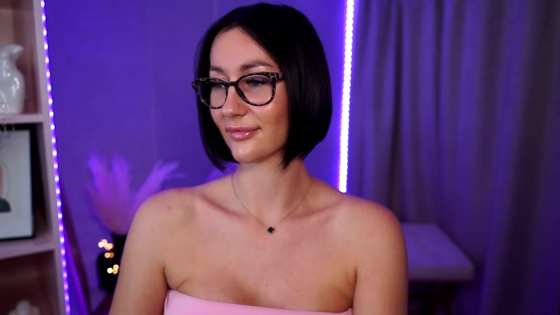 Gallery image thumbnail from Queen_Dasha's myfreecams stream on, 07/05/2023, 17:22 image 17 of 20