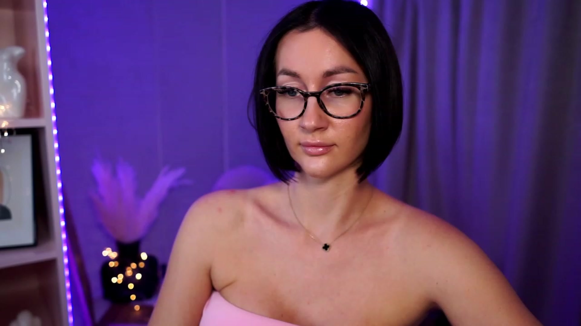 Gallery image thumbnail from Queen_Dasha's myfreecams stream on, 07/05/2023, 17:22 image 6 of 20