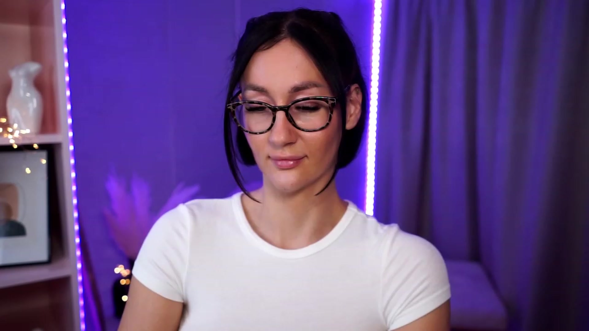 Gallery image thumbnail from Queen_Dasha's myfreecams stream on, 07/07/2023, 18:39 image 8 of 20