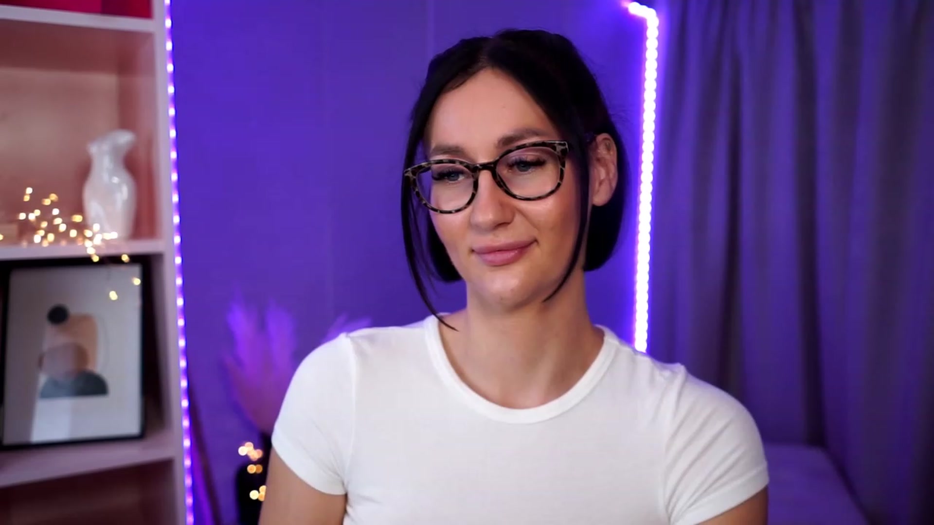 Gallery image thumbnail from Queen_Dasha's myfreecams stream on, 07/07/2023, 18:39 image 15 of 20