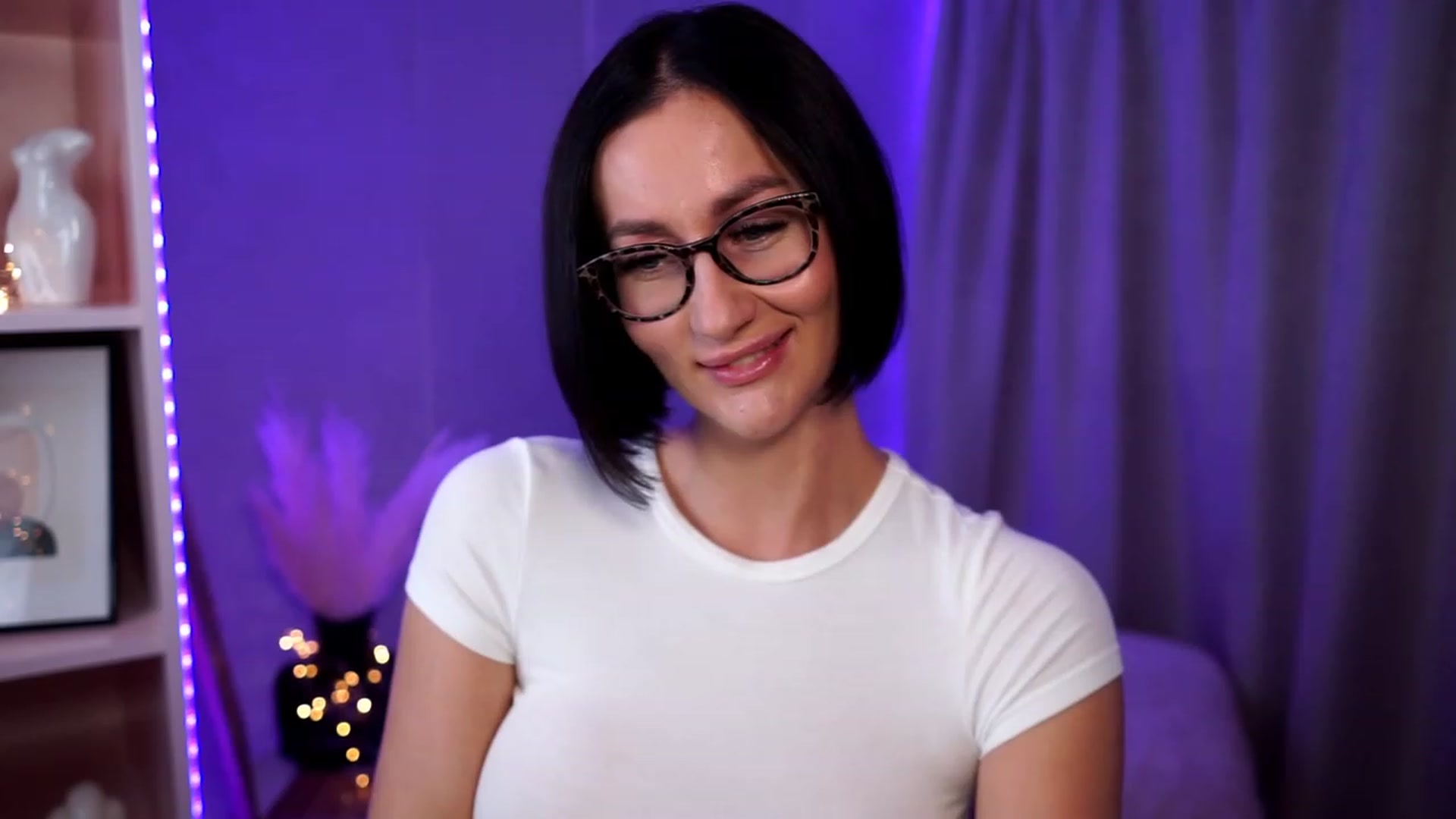 Gallery image thumbnail from Queen_Dasha's myfreecams stream on, 07/08/2023, 18:28 image 10 of 20