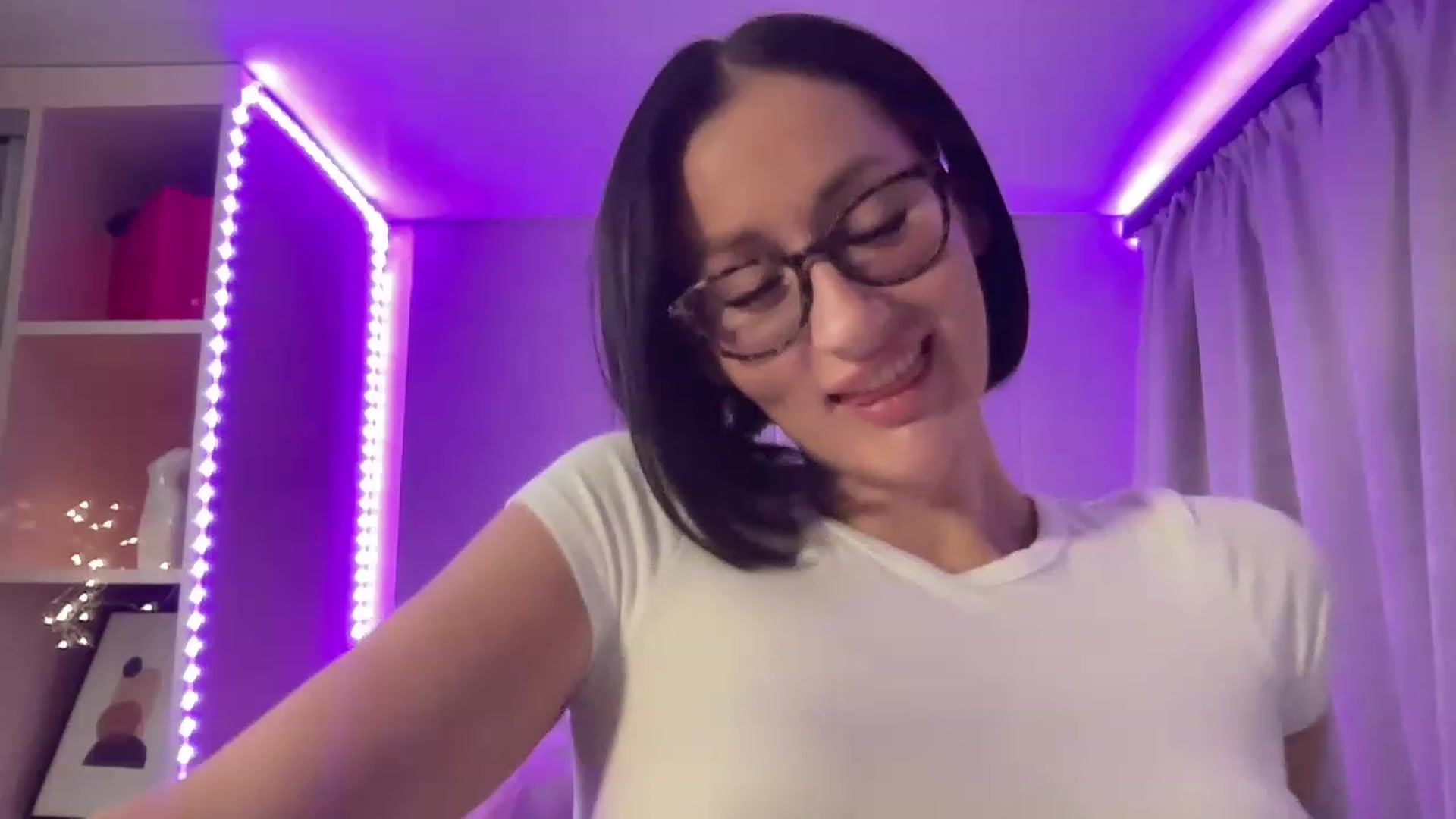 Gallery image thumbnail from Queen_Dasha's myfreecams stream on, 07/14/2023, 21:29 image 11 of 20