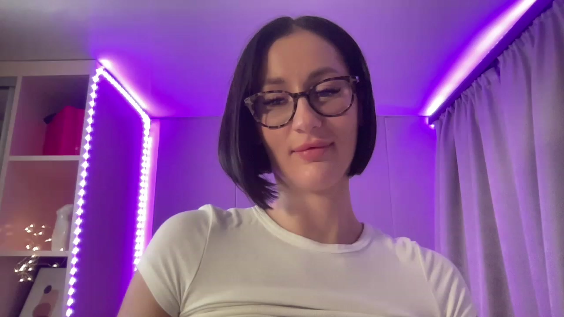 Gallery image thumbnail from Queen_Dasha's myfreecams stream on, 07/14/2023, 21:29 image 19 of 20