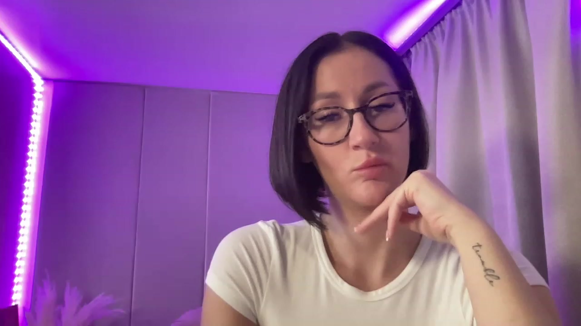 Gallery image thumbnail from Queen_Dasha's myfreecams stream on, 07/14/2023, 22:35 image 2 of 20