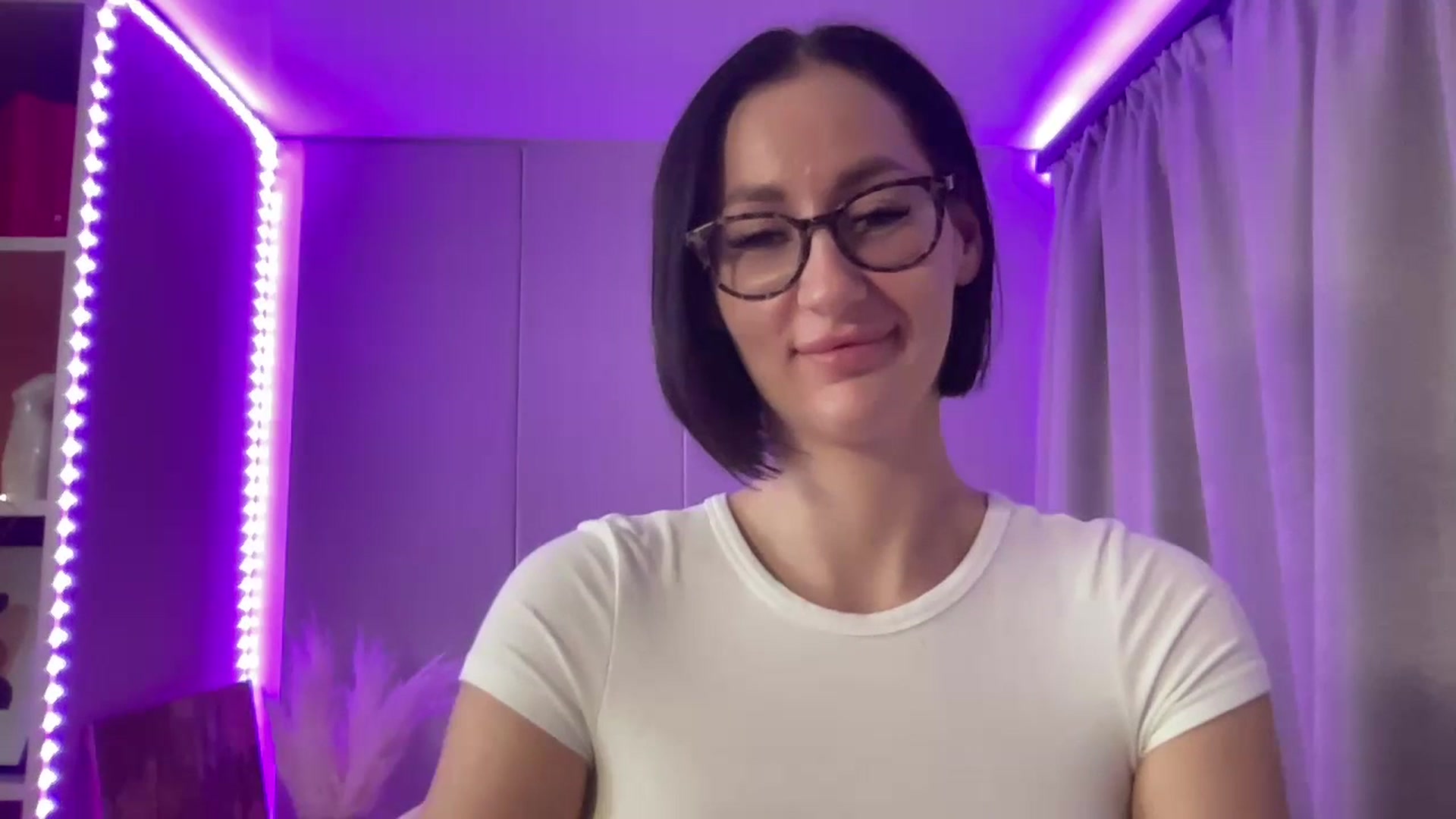 Gallery image thumbnail from Queen_Dasha's myfreecams stream on, 07/15/2023, 16:48 image 14 of 20