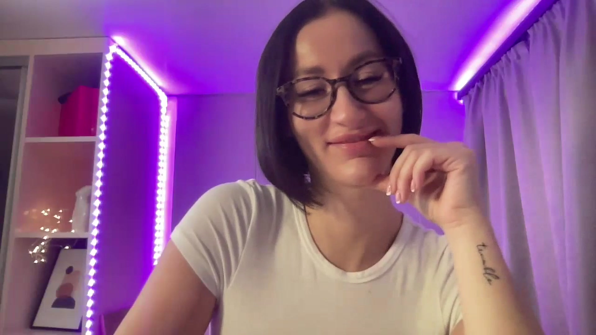 Gallery image thumbnail from Queen_Dasha's myfreecams stream on, 07/15/2023, 16:48 image 4 of 20