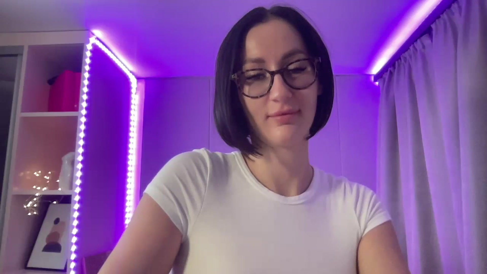 Gallery image thumbnail from Queen_Dasha's myfreecams stream on, 07/15/2023, 16:48 image 3 of 20